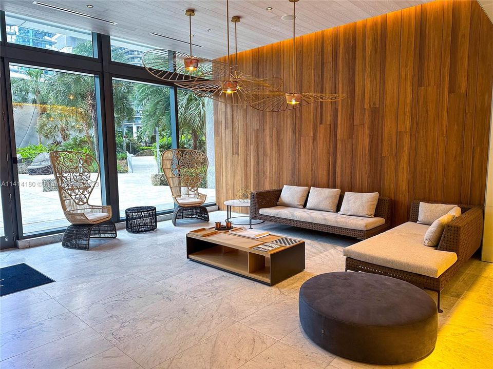 Recientemente alquilado: $6,000 (2 camas, 2 baños, 1249 Pies cuadrados)