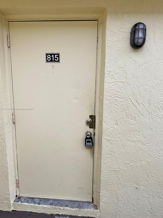 Recently Rented: $1,800 (2 beds, 2 baths, 900 Square Feet)