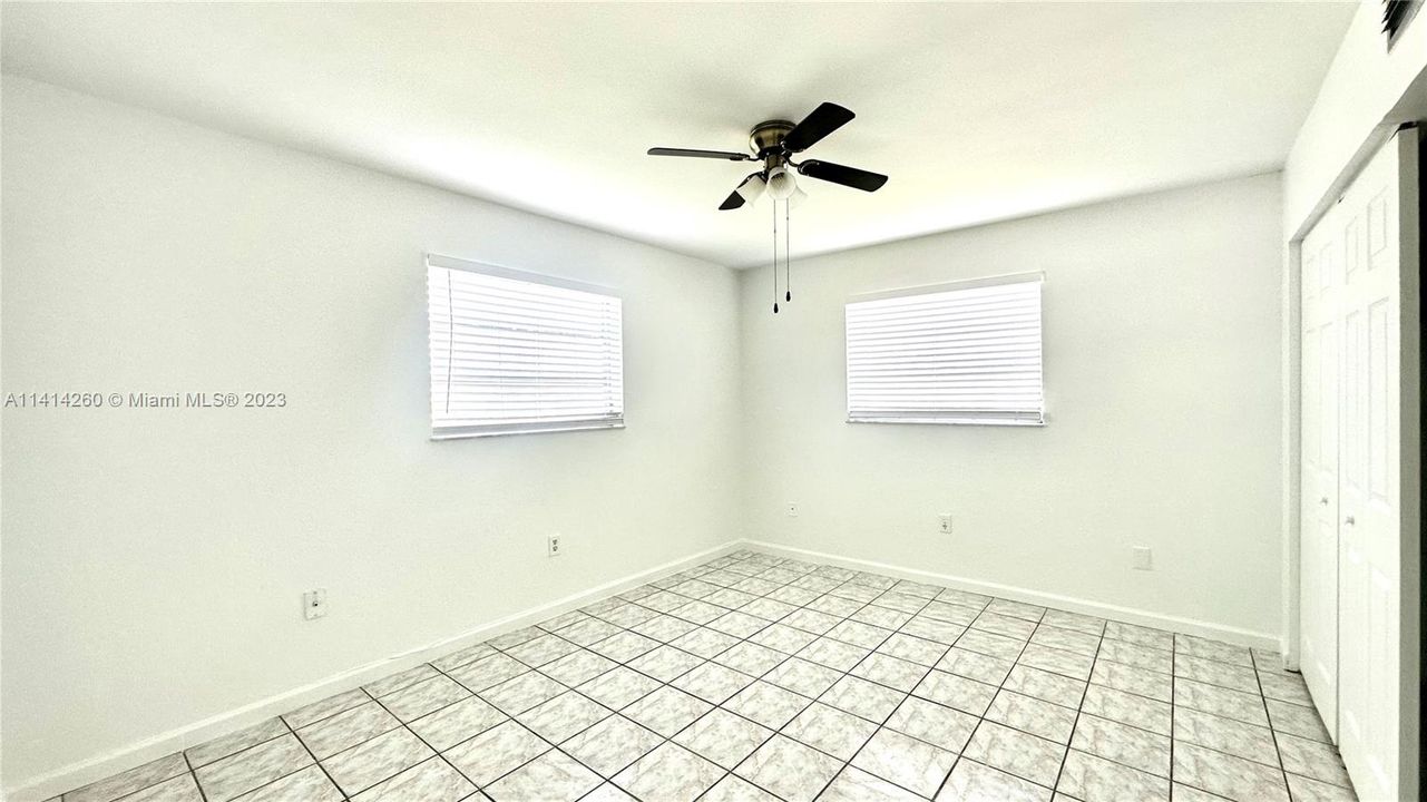 Recently Rented: $2,200 (2 beds, 1 baths, 772 Square Feet)