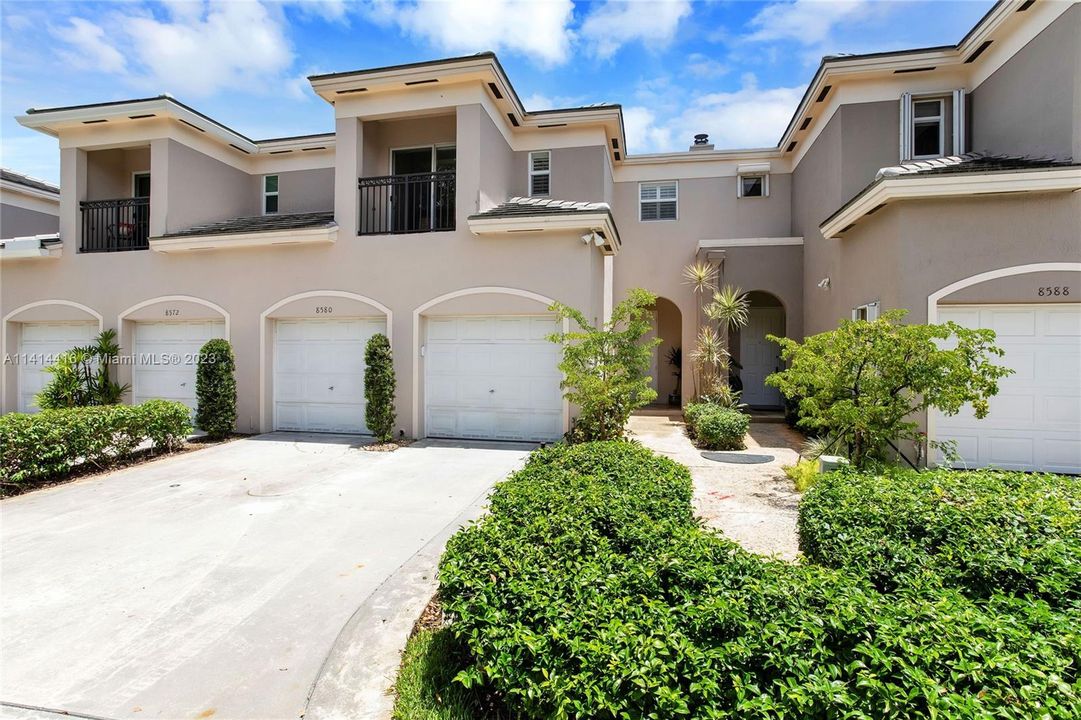 Недавно арендовано: $5,500 (3 спален, 3 ванн, 2344 Квадратных фут)