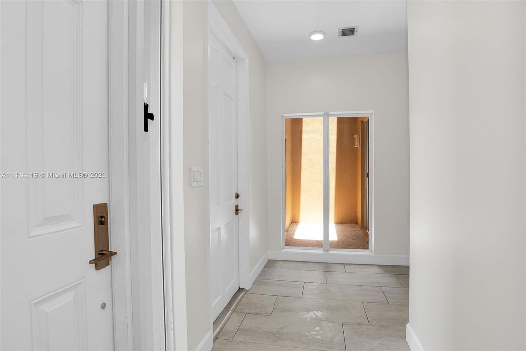 Недавно арендовано: $5,500 (3 спален, 3 ванн, 2344 Квадратных фут)