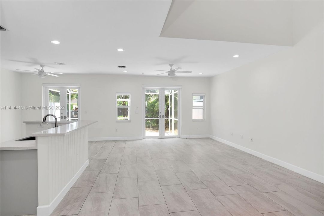 Недавно арендовано: $5,500 (3 спален, 3 ванн, 2344 Квадратных фут)