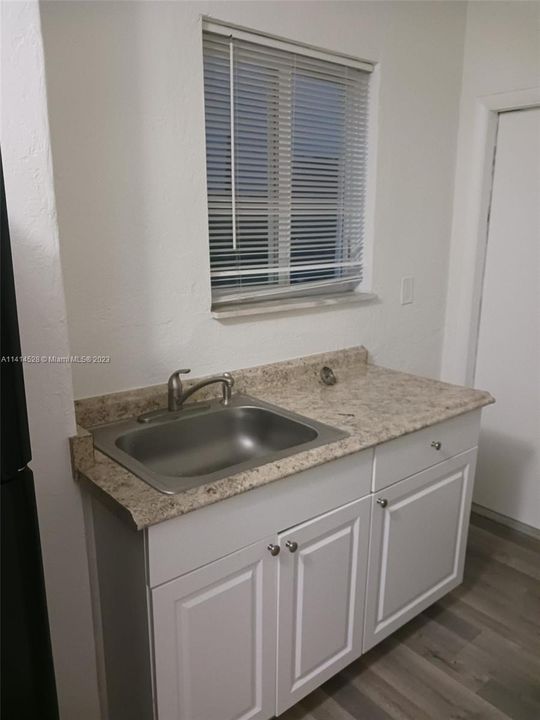 Recently Rented: $1,600 (0 beds, 1 baths, 400 Square Feet)