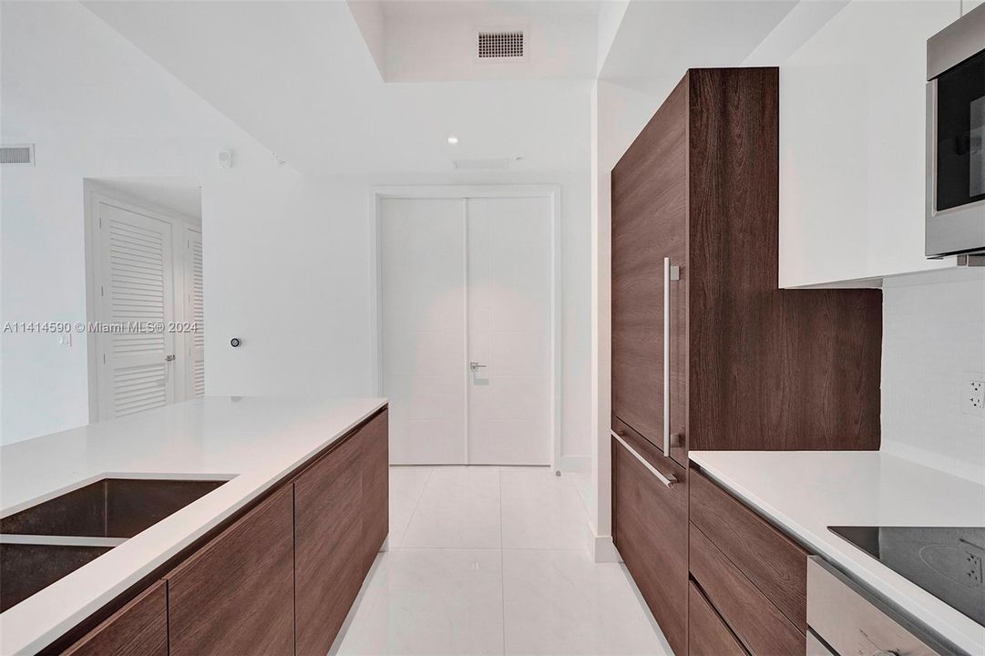 最近售出: $784,000 (1 贝兹, 1 浴室, 778 平方英尺)