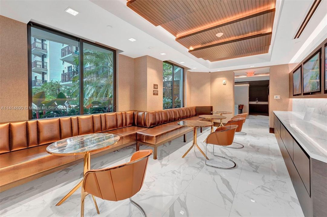 最近售出: $784,000 (1 贝兹, 1 浴室, 778 平方英尺)