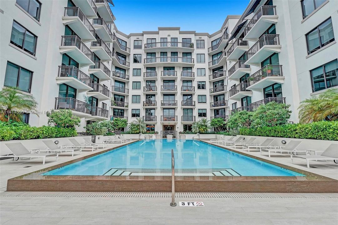 最近售出: $784,000 (1 贝兹, 1 浴室, 778 平方英尺)