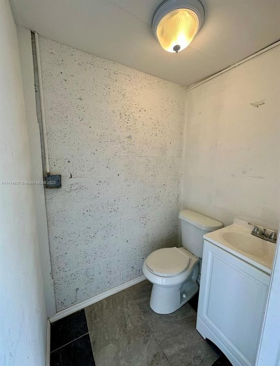 最近租的: $1,200 (0 贝兹, 0 浴室, 0 平方英尺)