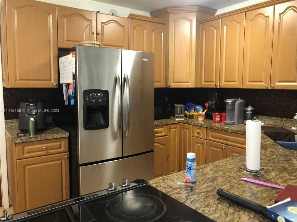 Recently Sold: $310,000 (2 beds, 1 baths, 1299 Square Feet)