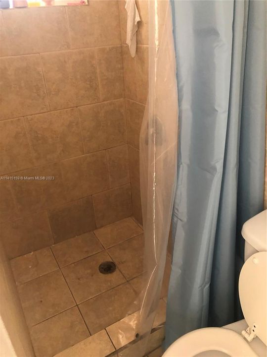 Recently Sold: $310,000 (2 beds, 1 baths, 1299 Square Feet)