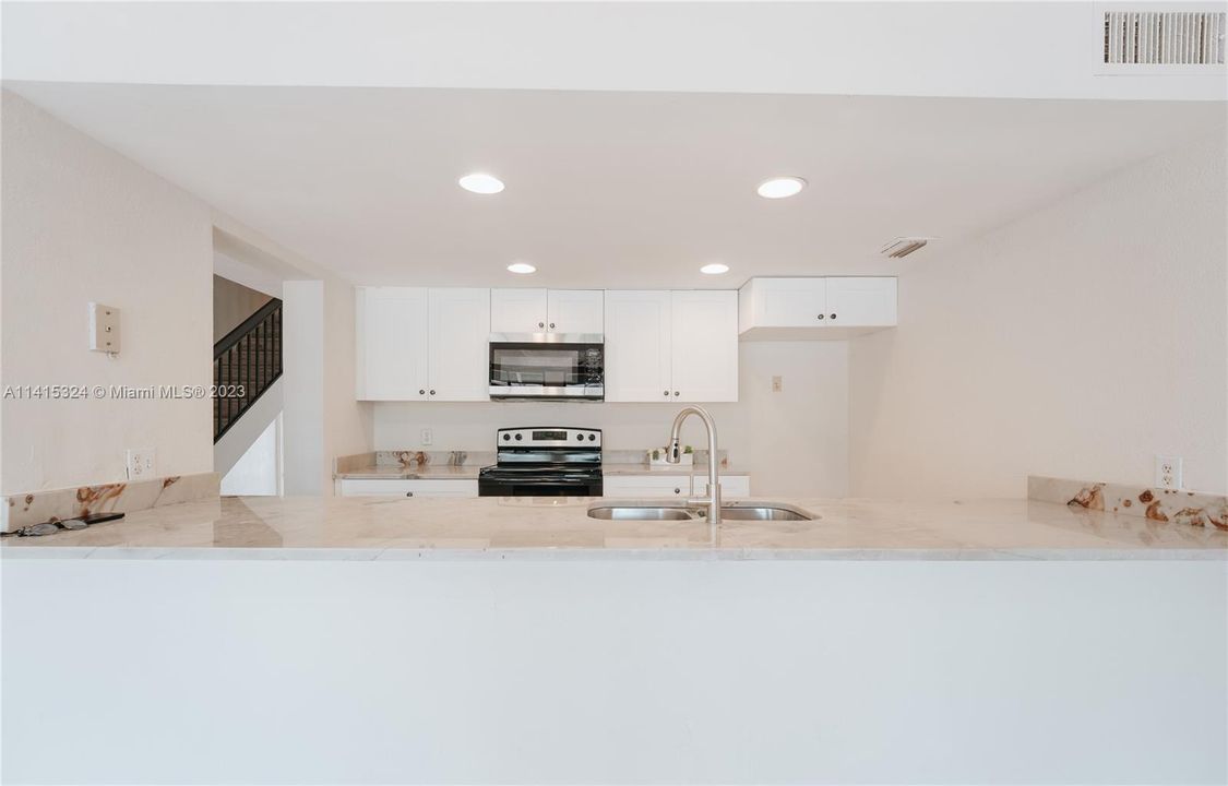 Recently Sold: $479,000 (3 beds, 2 baths, 1511 Square Feet)