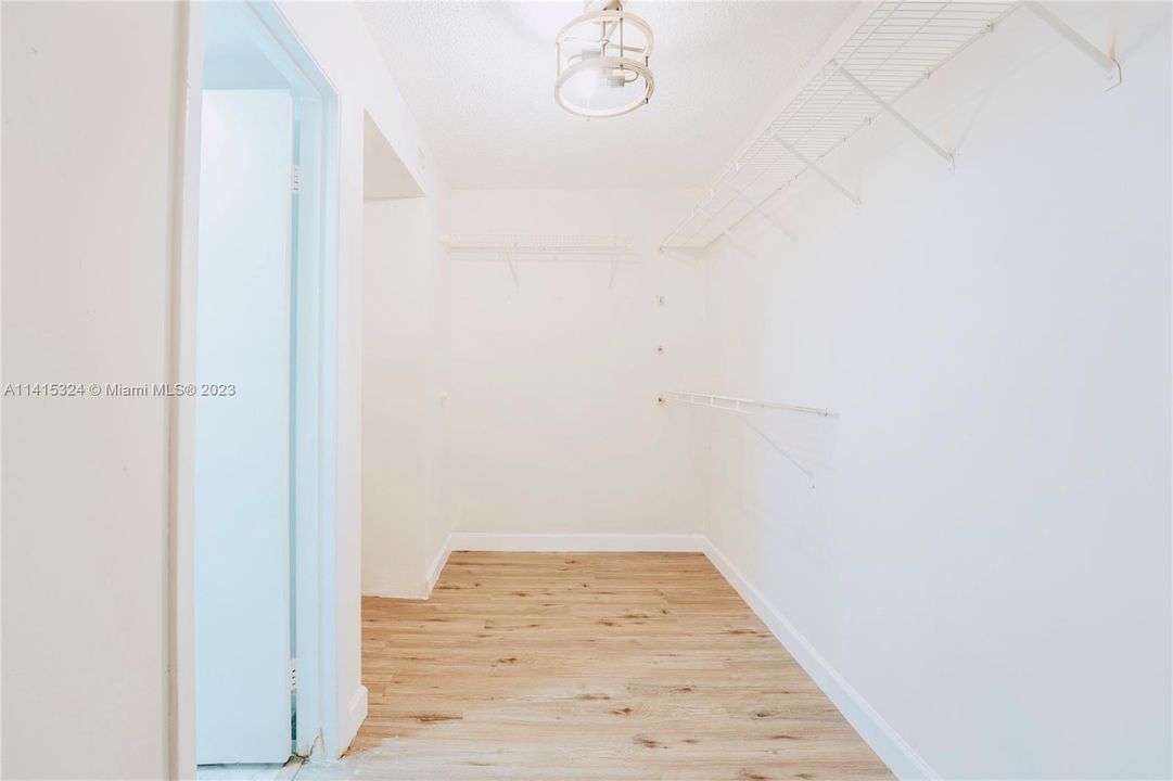 Recently Sold: $479,000 (3 beds, 2 baths, 1511 Square Feet)