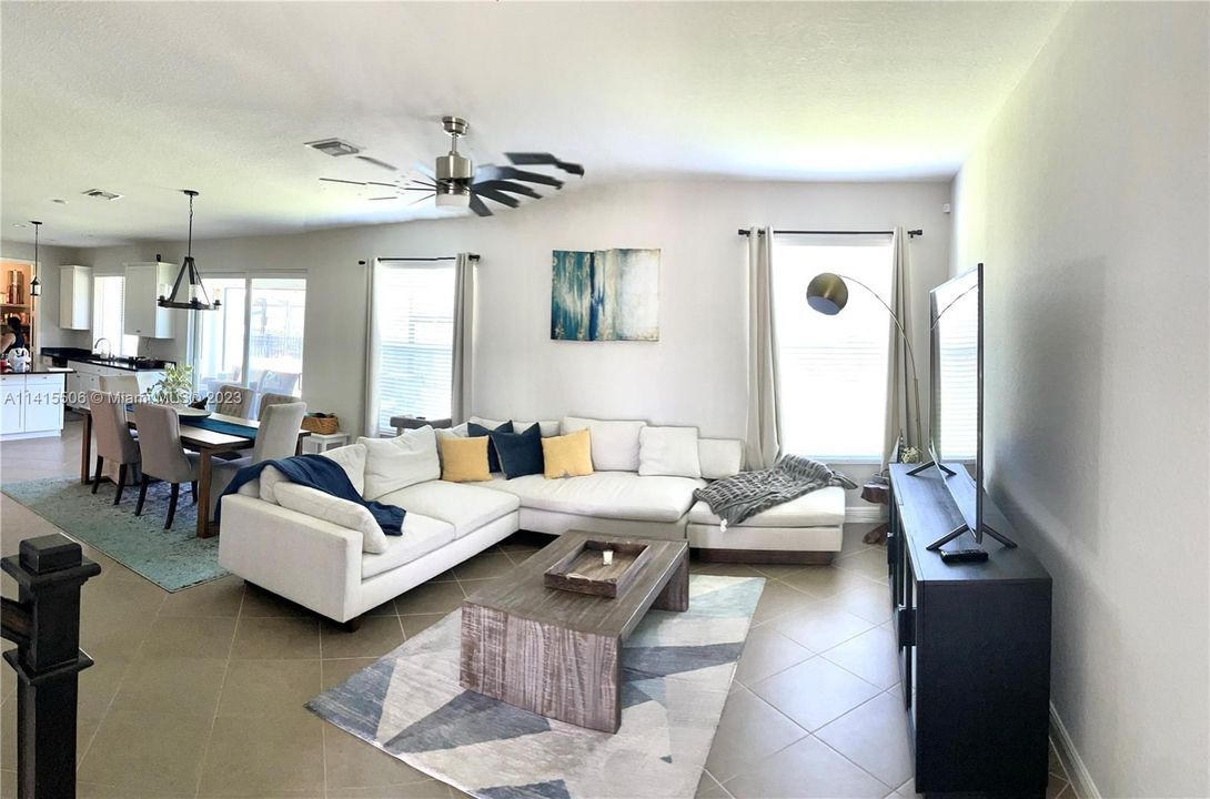 最近租的: $4,950 (4 贝兹, 4 浴室, 3031 平方英尺)