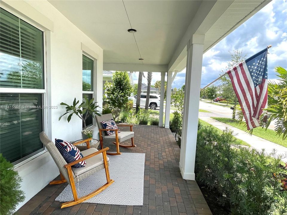 最近租的: $4,950 (4 贝兹, 4 浴室, 3031 平方英尺)