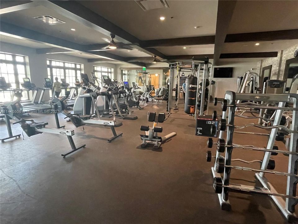 最近租的: $4,950 (4 贝兹, 4 浴室, 3031 平方英尺)