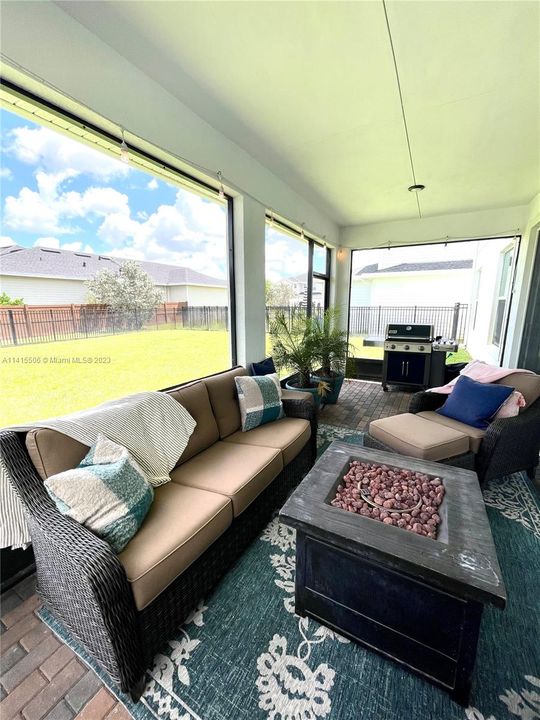 最近租的: $4,950 (4 贝兹, 4 浴室, 3031 平方英尺)