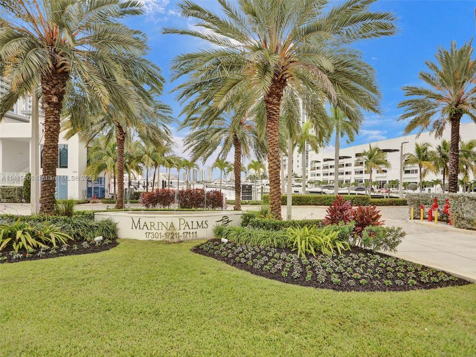 Recently Sold: $2,199,000 (4 beds, 3 baths, 2386 Square Feet)