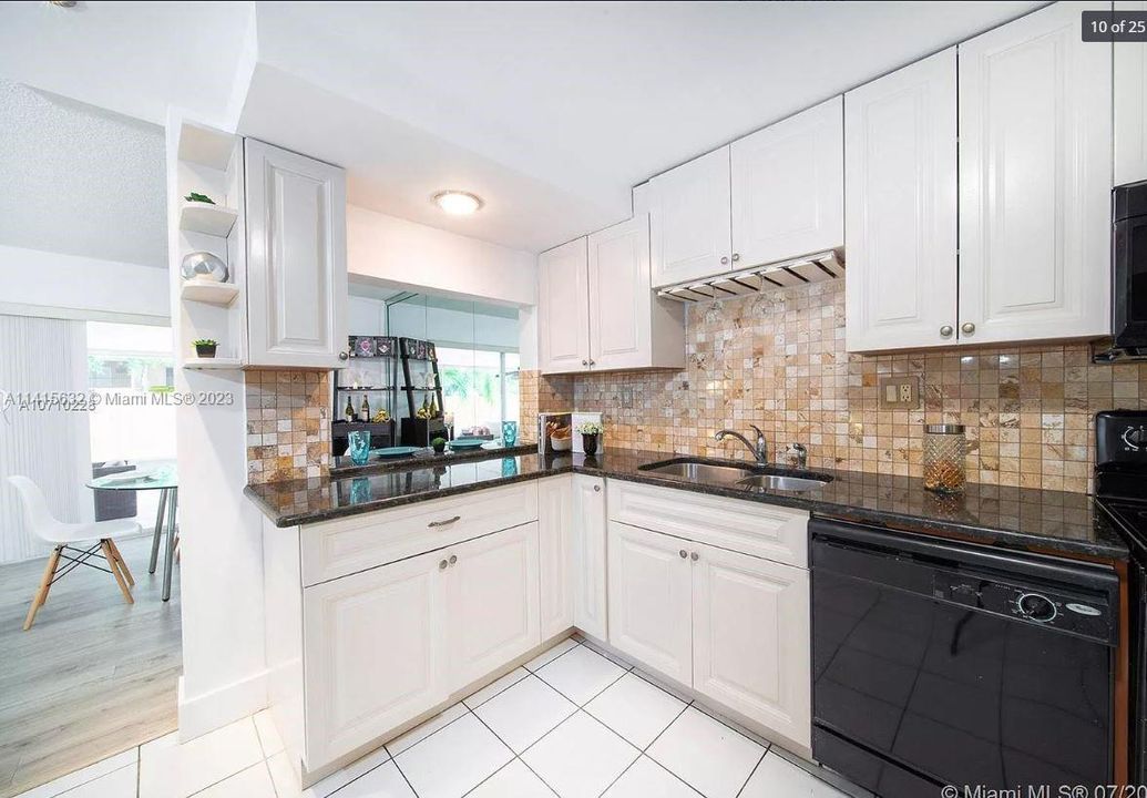 Recently Rented: $3,000 (3 beds, 2 baths, 1592 Square Feet)