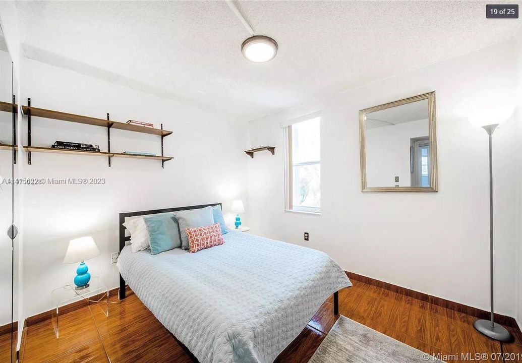 Recently Rented: $3,000 (3 beds, 2 baths, 1592 Square Feet)