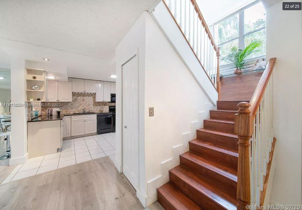 Recently Rented: $3,000 (3 beds, 2 baths, 1592 Square Feet)