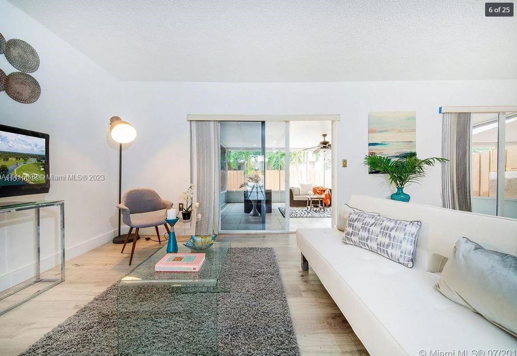 Recently Rented: $3,000 (3 beds, 2 baths, 1592 Square Feet)