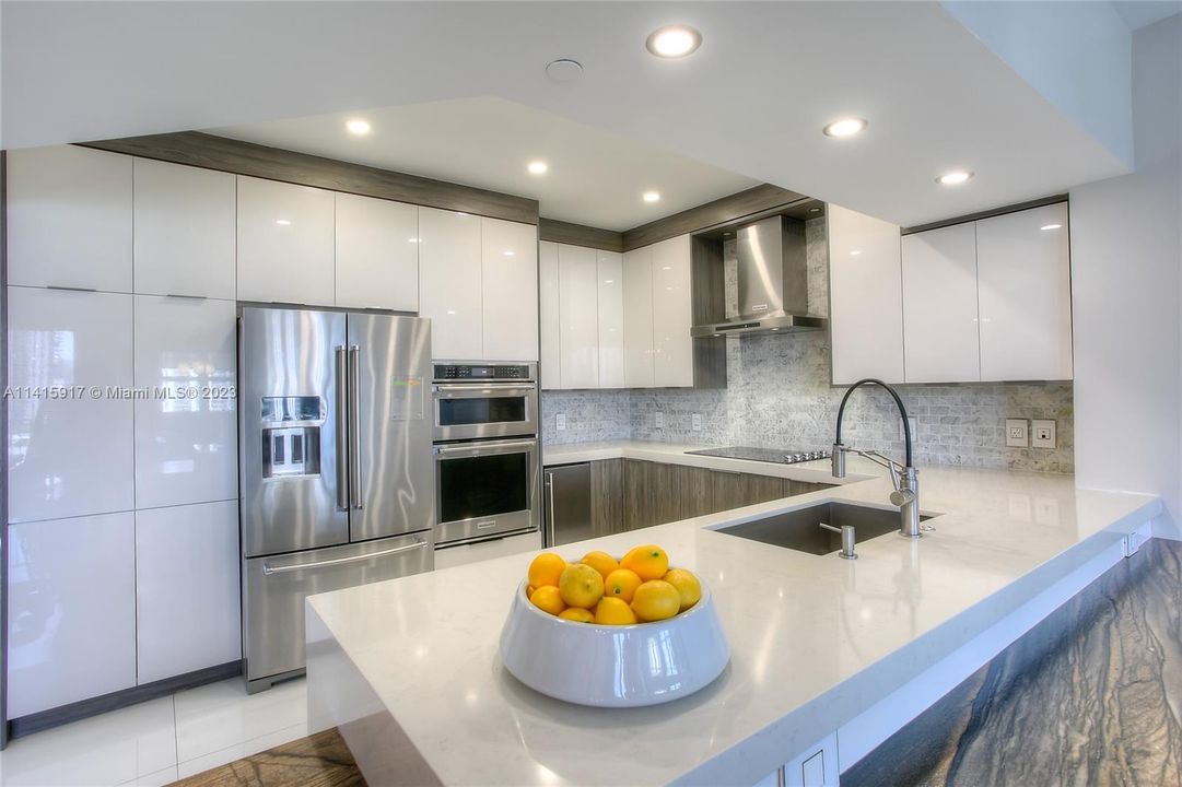 最近租的: $6,500 (3 贝兹, 3 浴室, 1702 平方英尺)