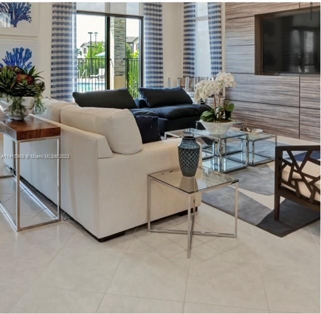 Recently Sold: $435,000 (3 beds, 2 baths, 1583 Square Feet)