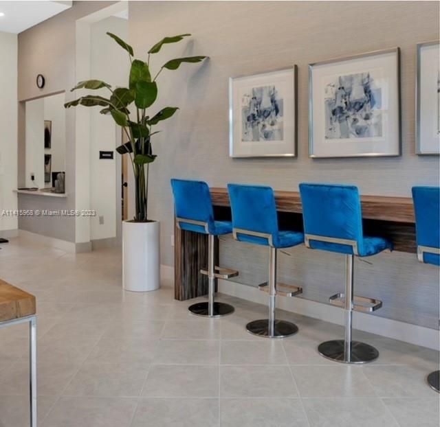 Recently Sold: $435,000 (3 beds, 2 baths, 1583 Square Feet)