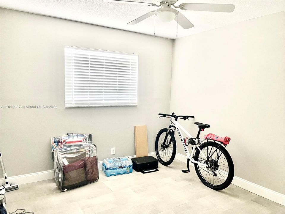 Recently Sold: $180,000 (2 beds, 1 baths, 650 Square Feet)