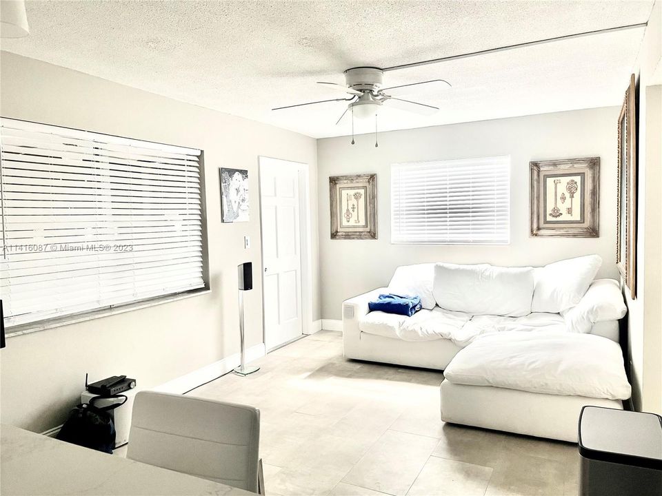 Entrance to patio from living room