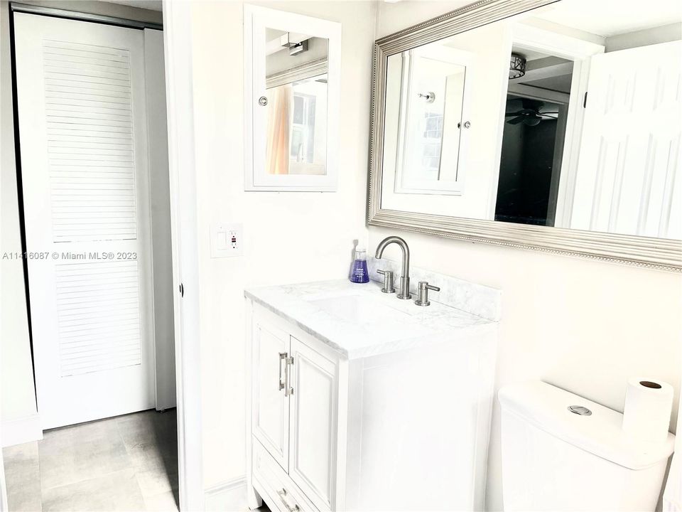 Recently Sold: $180,000 (2 beds, 1 baths, 650 Square Feet)