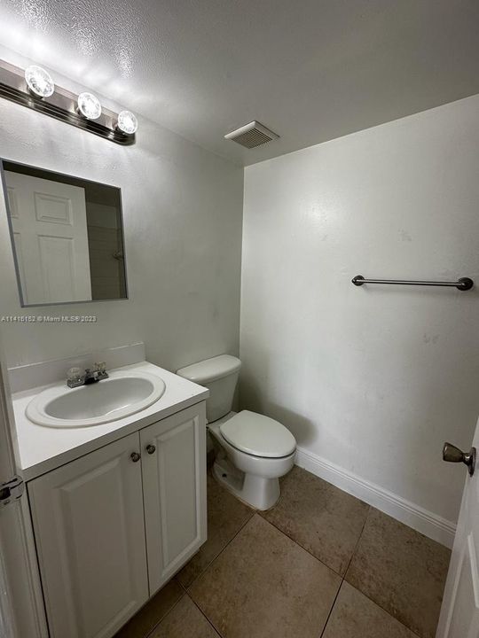 Recientemente alquilado: $1,700 (1 camas, 1 baños, 615 Pies cuadrados)