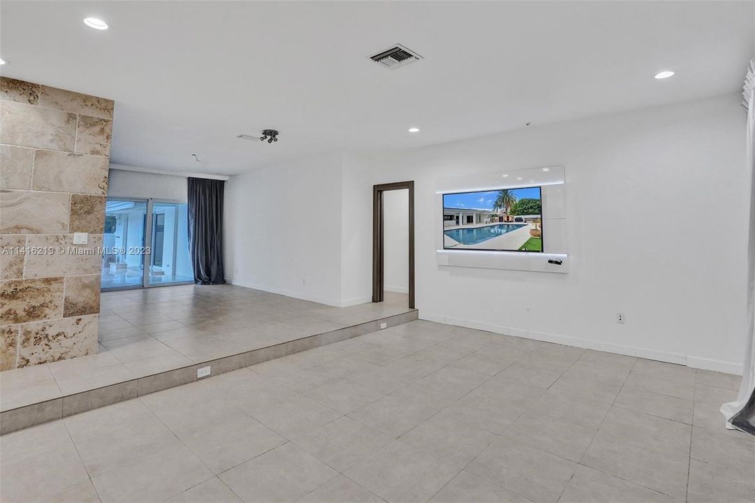 Недавно продано: $2,200,000 (4 спален, 3 ванн, 2554 Квадратных фут)