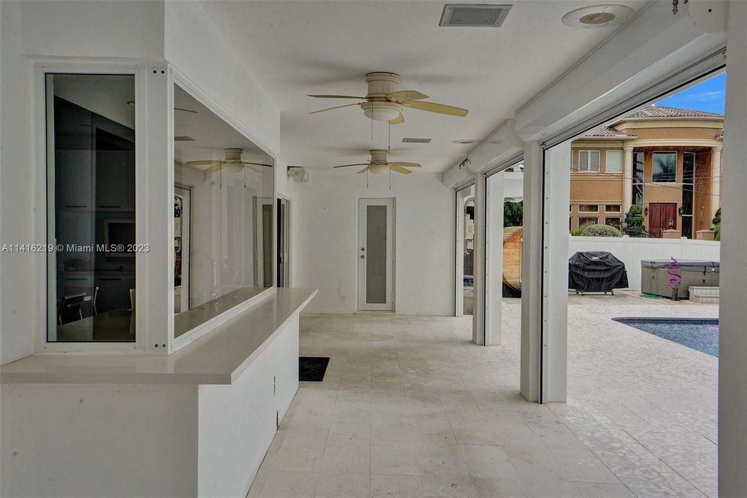 Недавно продано: $2,200,000 (4 спален, 3 ванн, 2554 Квадратных фут)