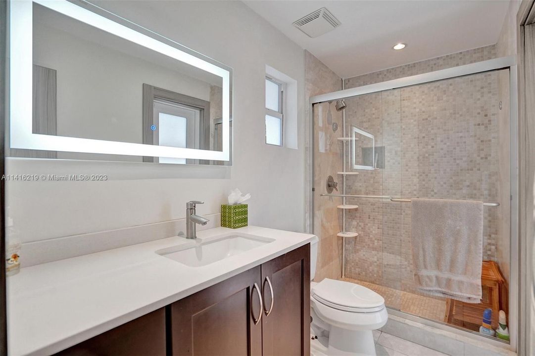 Недавно продано: $2,200,000 (4 спален, 3 ванн, 2554 Квадратных фут)