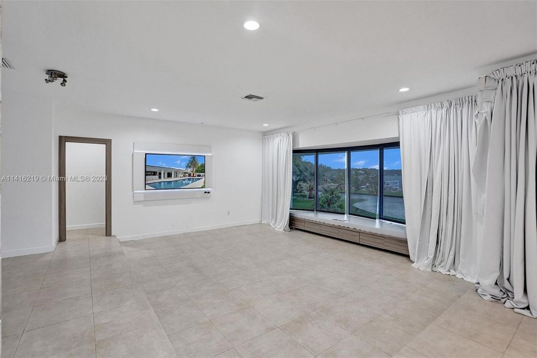 Недавно продано: $2,200,000 (4 спален, 3 ванн, 2554 Квадратных фут)