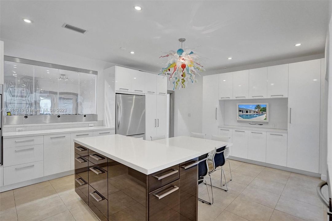 Недавно продано: $2,200,000 (4 спален, 3 ванн, 2554 Квадратных фут)