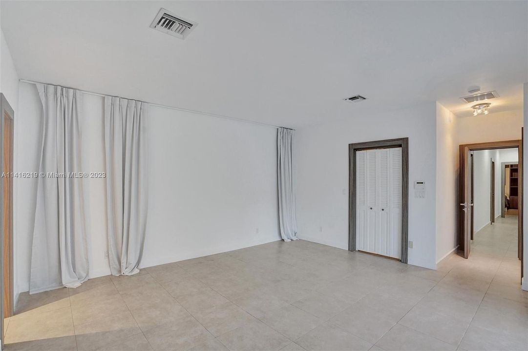 Недавно продано: $2,200,000 (4 спален, 3 ванн, 2554 Квадратных фут)