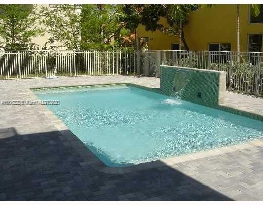 Recently Rented: $2,100 (1 beds, 1 baths, 501 Square Feet)