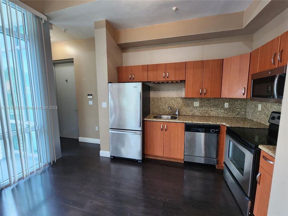 Recently Rented: $2,100 (1 beds, 1 baths, 501 Square Feet)