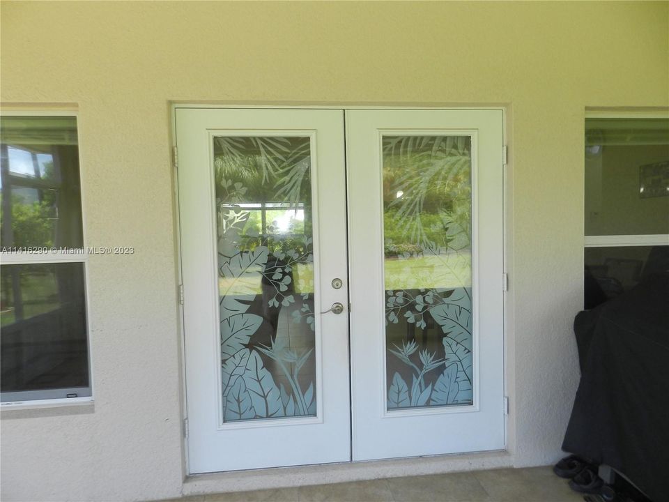 French door to patio