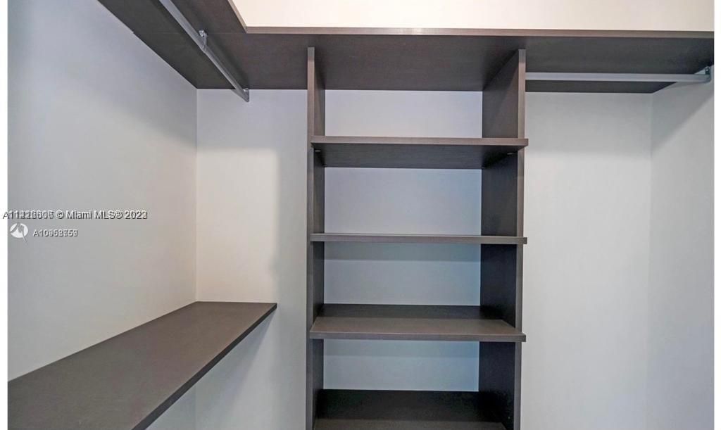 Recently Rented: $5,675 (1 beds, 1 baths, 808 Square Feet)