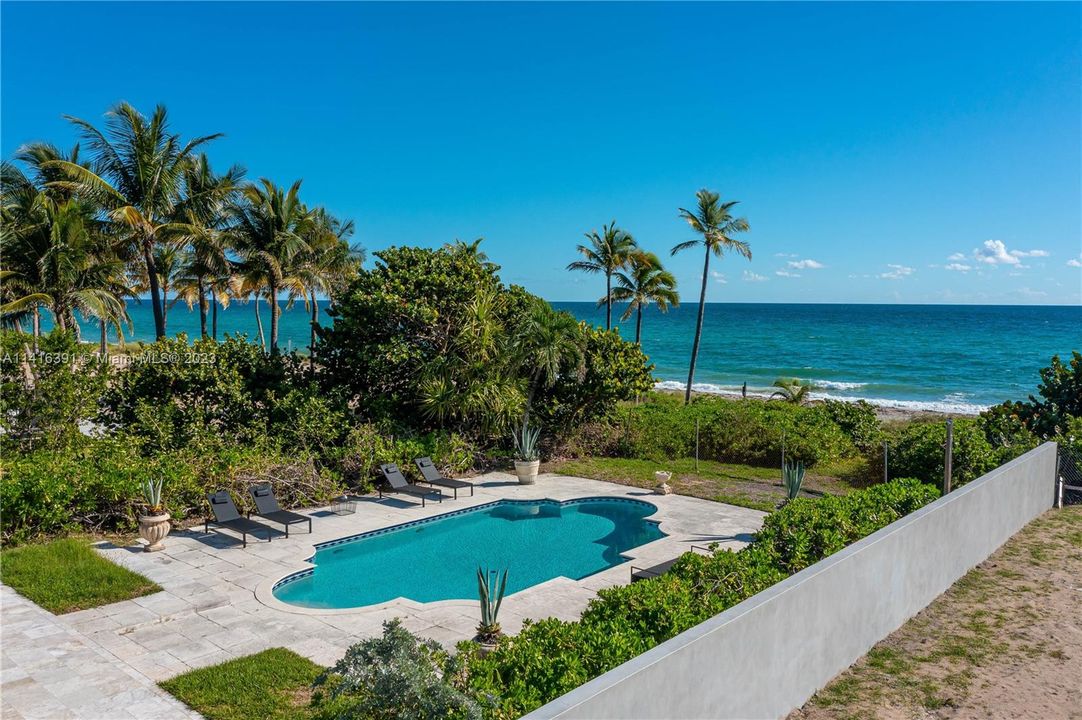 Recently Sold: $16,000,000 (5 beds, 5 baths, 4887 Square Feet)