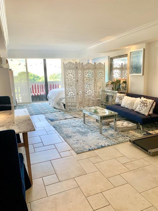 Recently Rented: $2,800 (1 beds, 1 baths, 880 Square Feet)