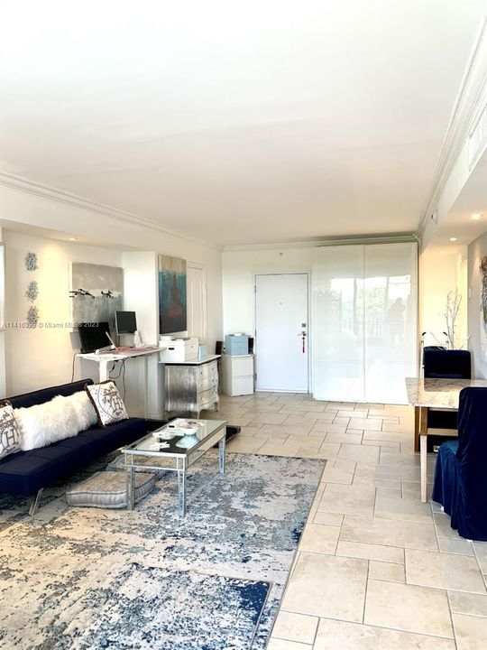 Recently Rented: $2,800 (1 beds, 1 baths, 880 Square Feet)