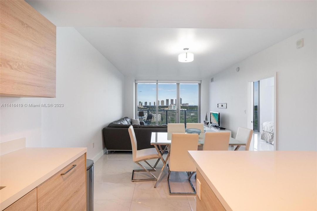 Recently Rented: $4,500 (2 beds, 2 baths, 1107 Square Feet)