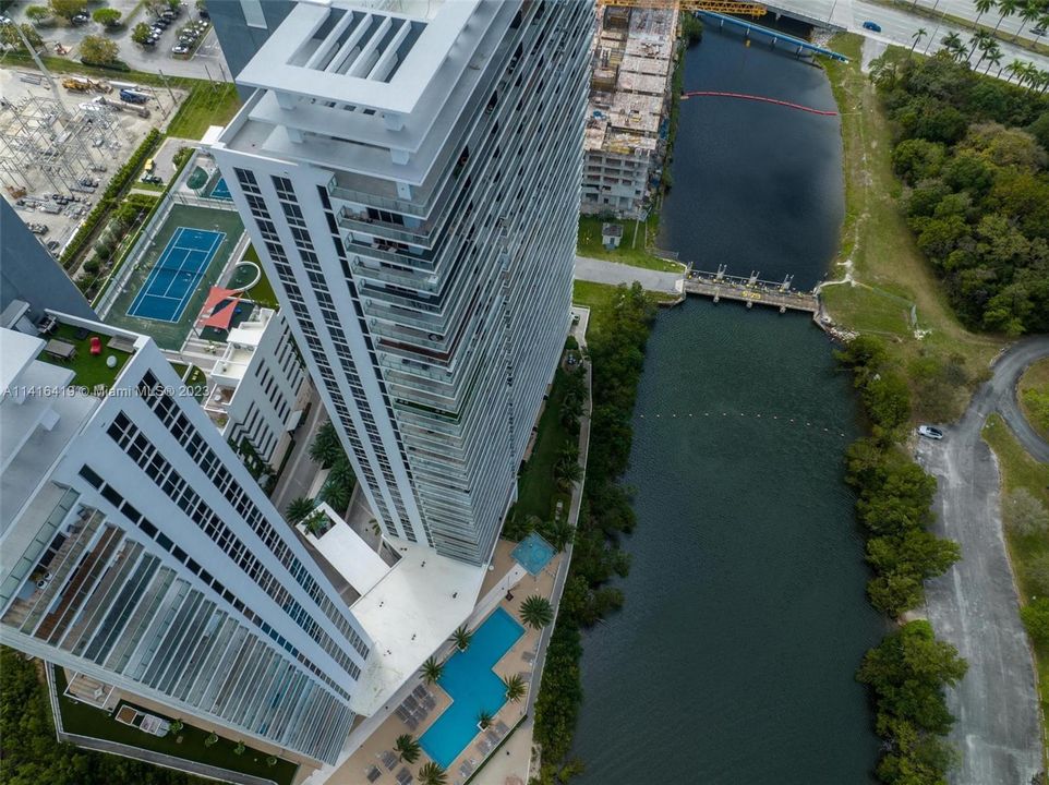 Recently Rented: $4,500 (2 beds, 2 baths, 1107 Square Feet)