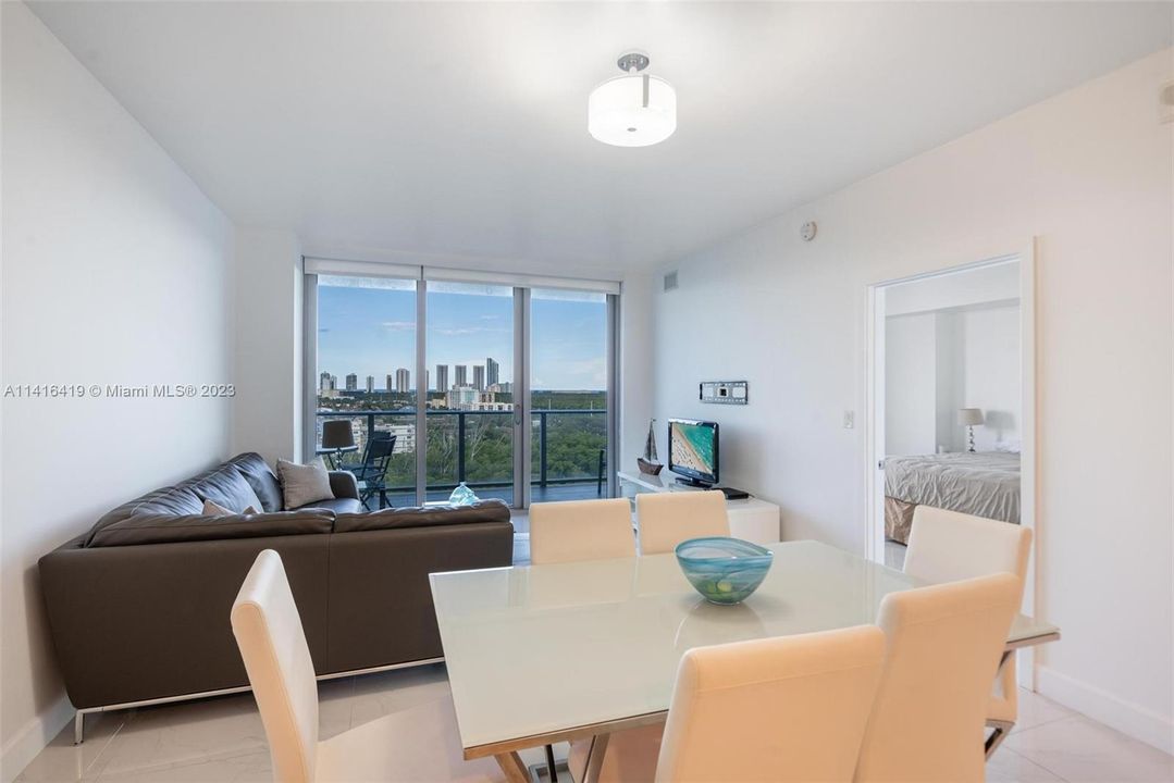 Recently Rented: $4,500 (2 beds, 2 baths, 1107 Square Feet)