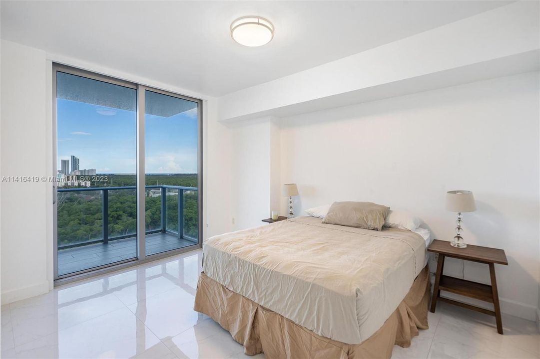 Recently Rented: $4,500 (2 beds, 2 baths, 1107 Square Feet)