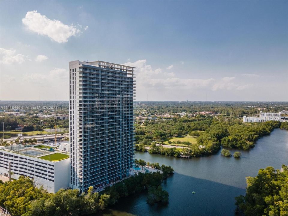 Recently Rented: $4,500 (2 beds, 2 baths, 1107 Square Feet)