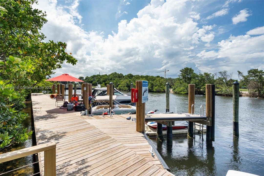 Recently Rented: $4,500 (2 beds, 2 baths, 1107 Square Feet)